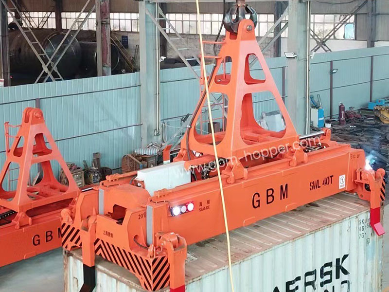 Hydraulic telescopic spreader4